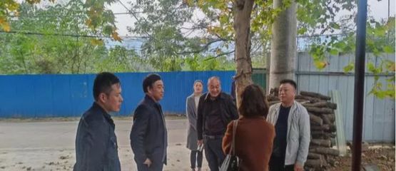浉河區(qū)扎實推進(jìn)土壤污染防治 筑牢耕地安全屏障——市環(huán)境攻堅辦調(diào)研組開展專項調(diào)研指導(dǎo)
